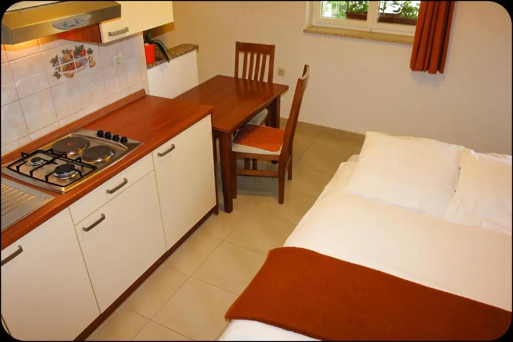 Gargamelo Pension Poreč