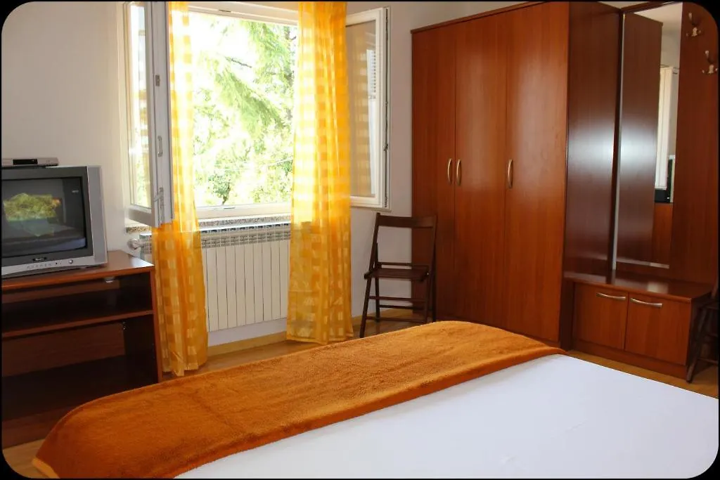 פורץ Gargamelo Pension 3*,  קרואטיה
