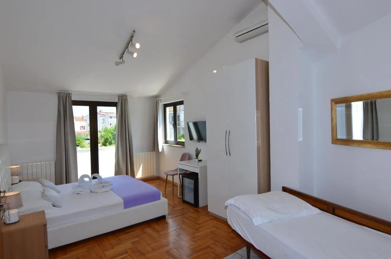 Gargamelo Pension Porec 3*,  Croatia